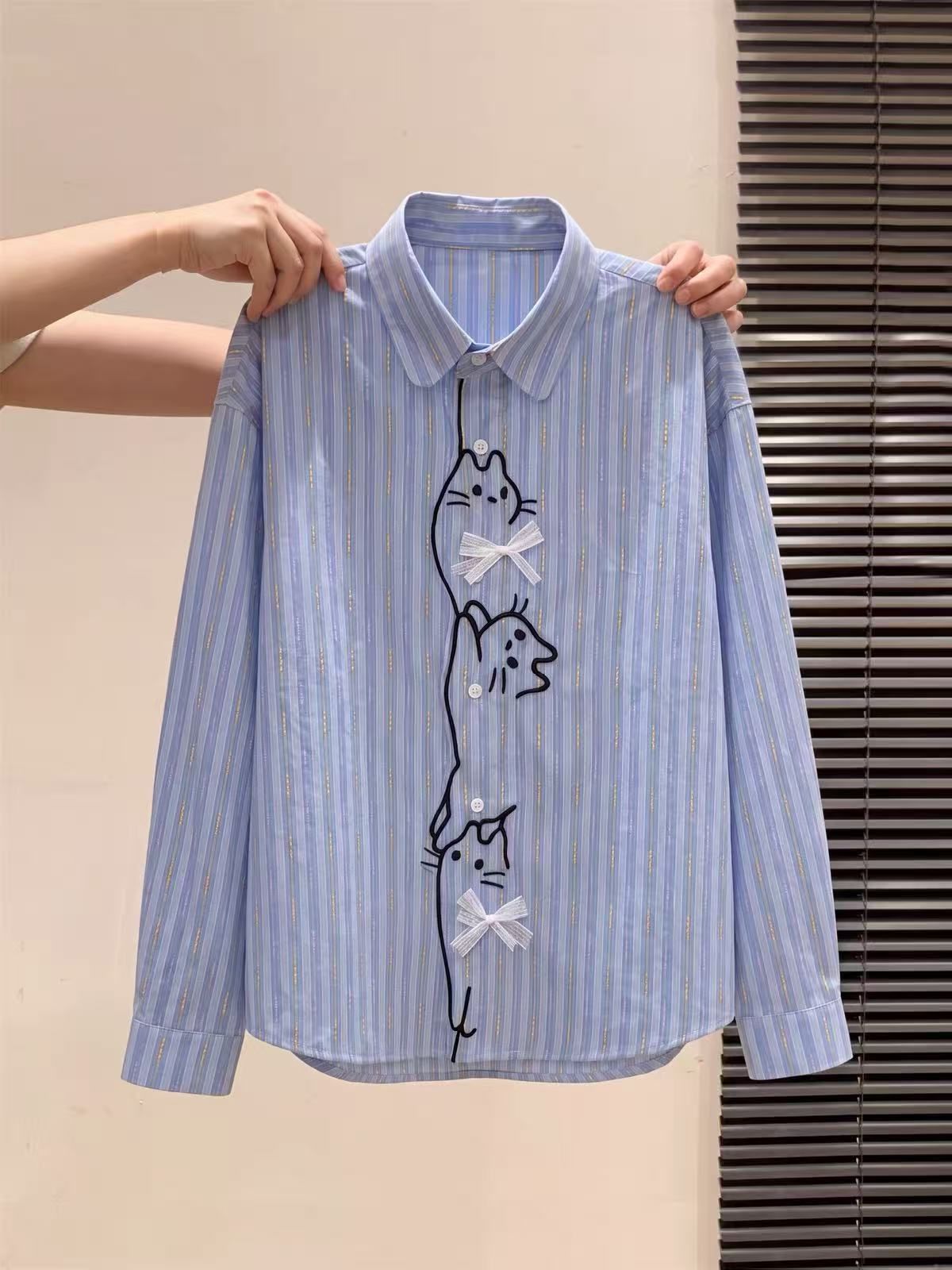 Women's Cartoon Embroidered Plaid Long Sleeve Shirt